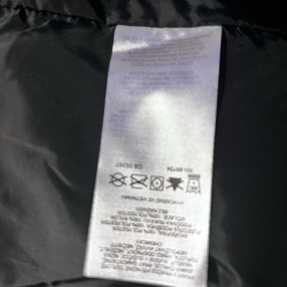 Woman’s Columbia jacket, size sm - Picture 6 of 7